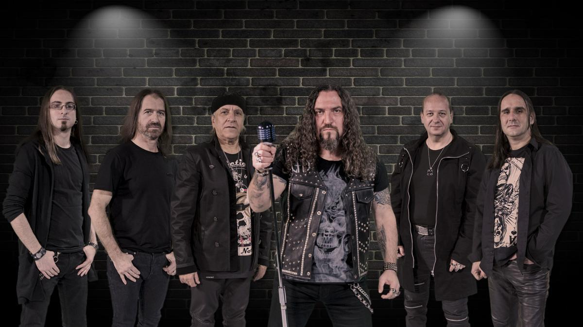 Iris îşi lansează noul album la Galaţi