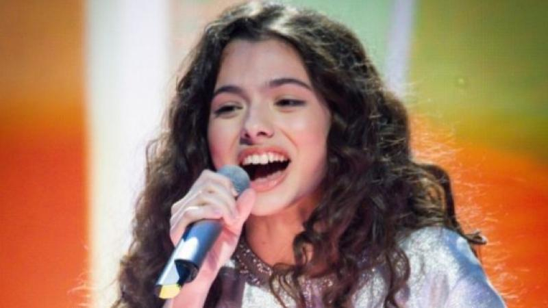 Laura Bretan şi Psalterion cântă la Leonard