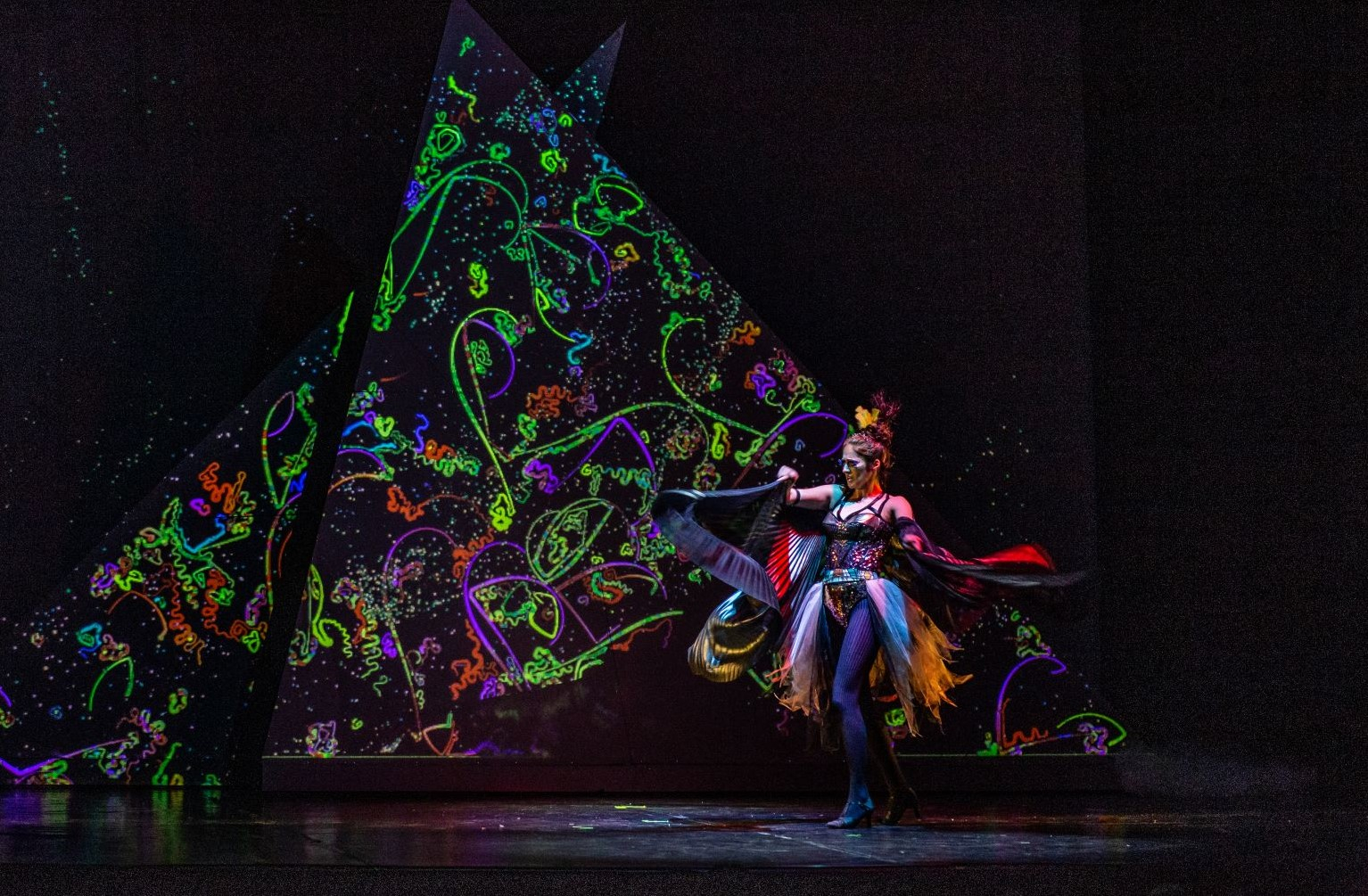 Revine "Pasărea măiastră"