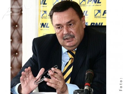 Lecţii în maghiară contra pensii reduse  