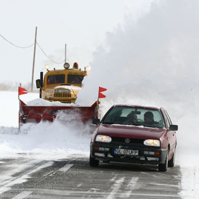 Se deschid drumurile - De joi se poate pleca spre Bucureşti