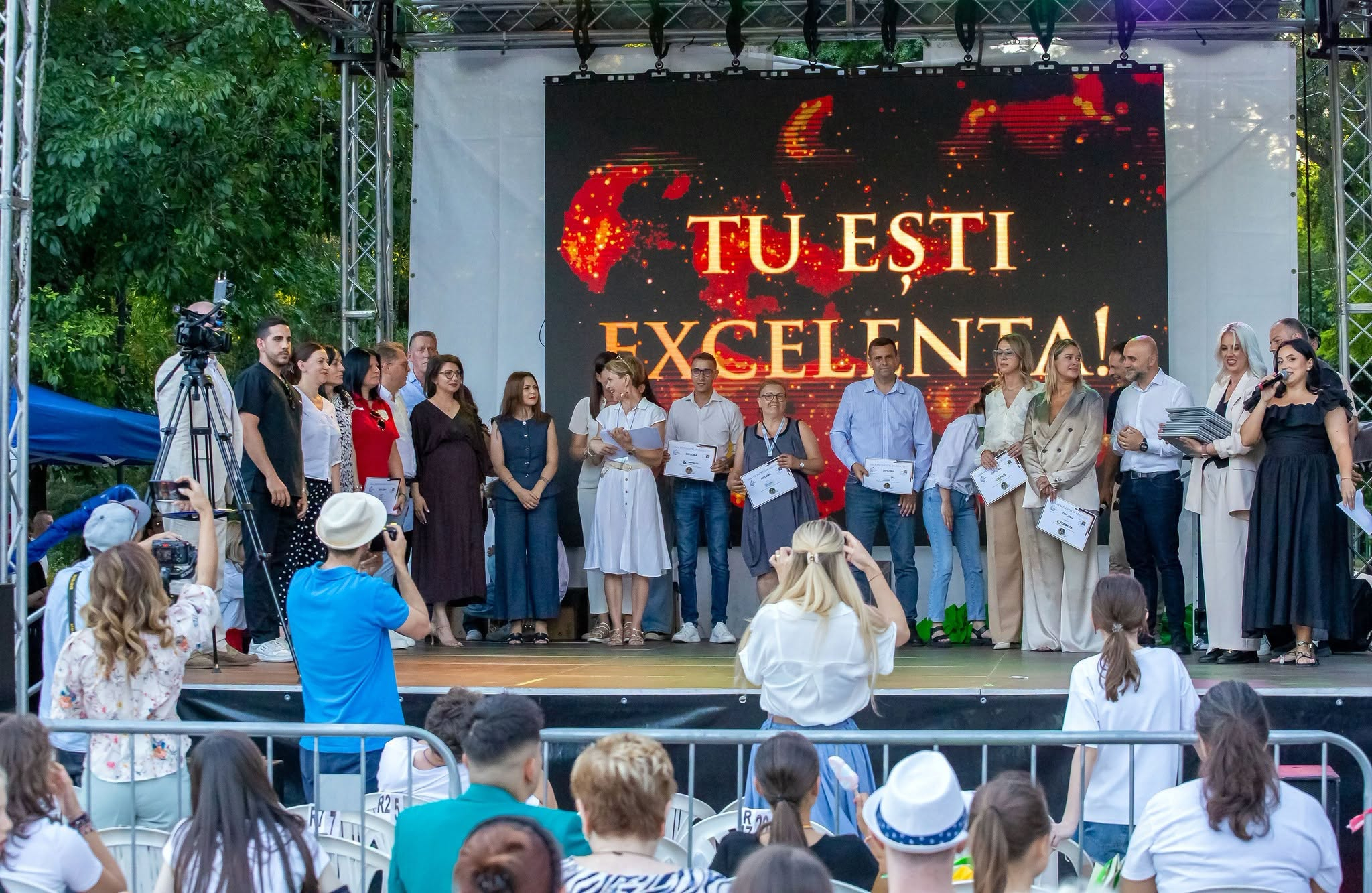 Galaţiul îşi premiază astăzi excelenţa