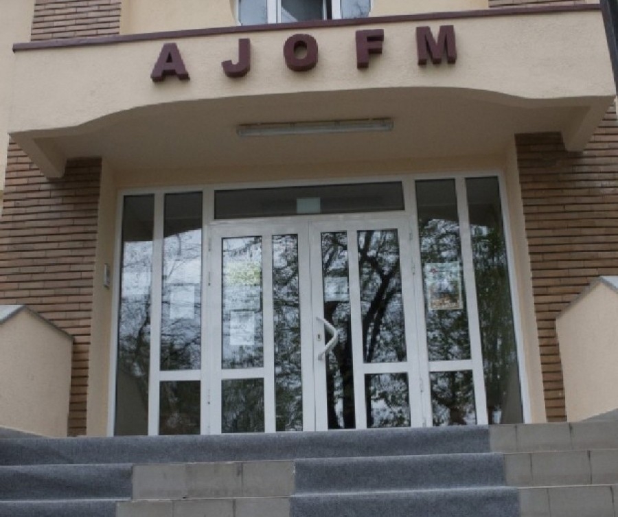 LOCURI DE MUNCĂ GALAŢI: Iată câte posturi sunt libere pentru şomerii gălăţeni