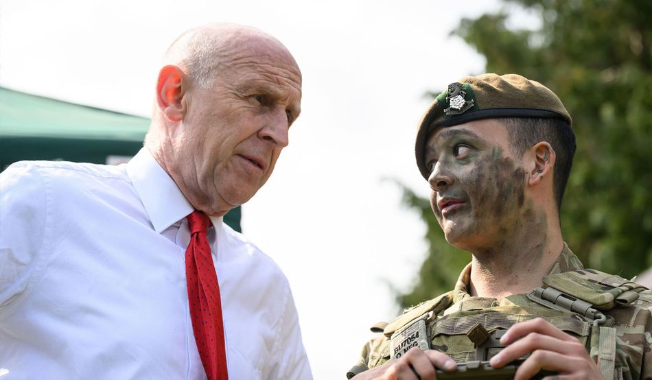 Marea Britanie, pregătită să trimită trupe în Ucraina