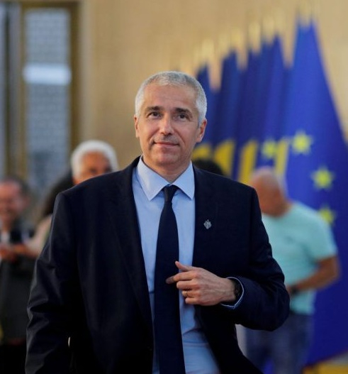 Guvernul nu va retrage proiectul privind pensiile magistraților