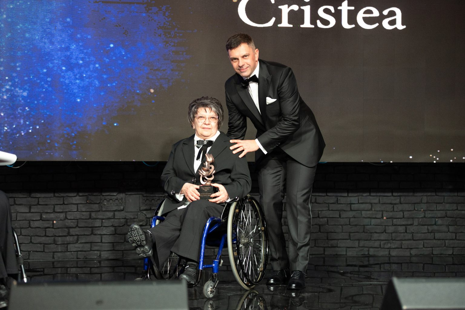 Gălățeanca Paula Cristea, laureata Premiului pentru Carieră și Excelență, la prima Gală a Sportului Paralimpic din România