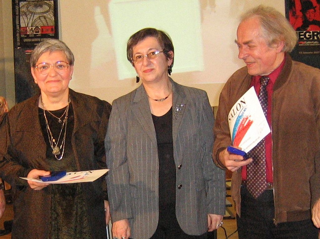 Criticul Mariana Tomozei Cocoş, între Istoria artei şi şevalet