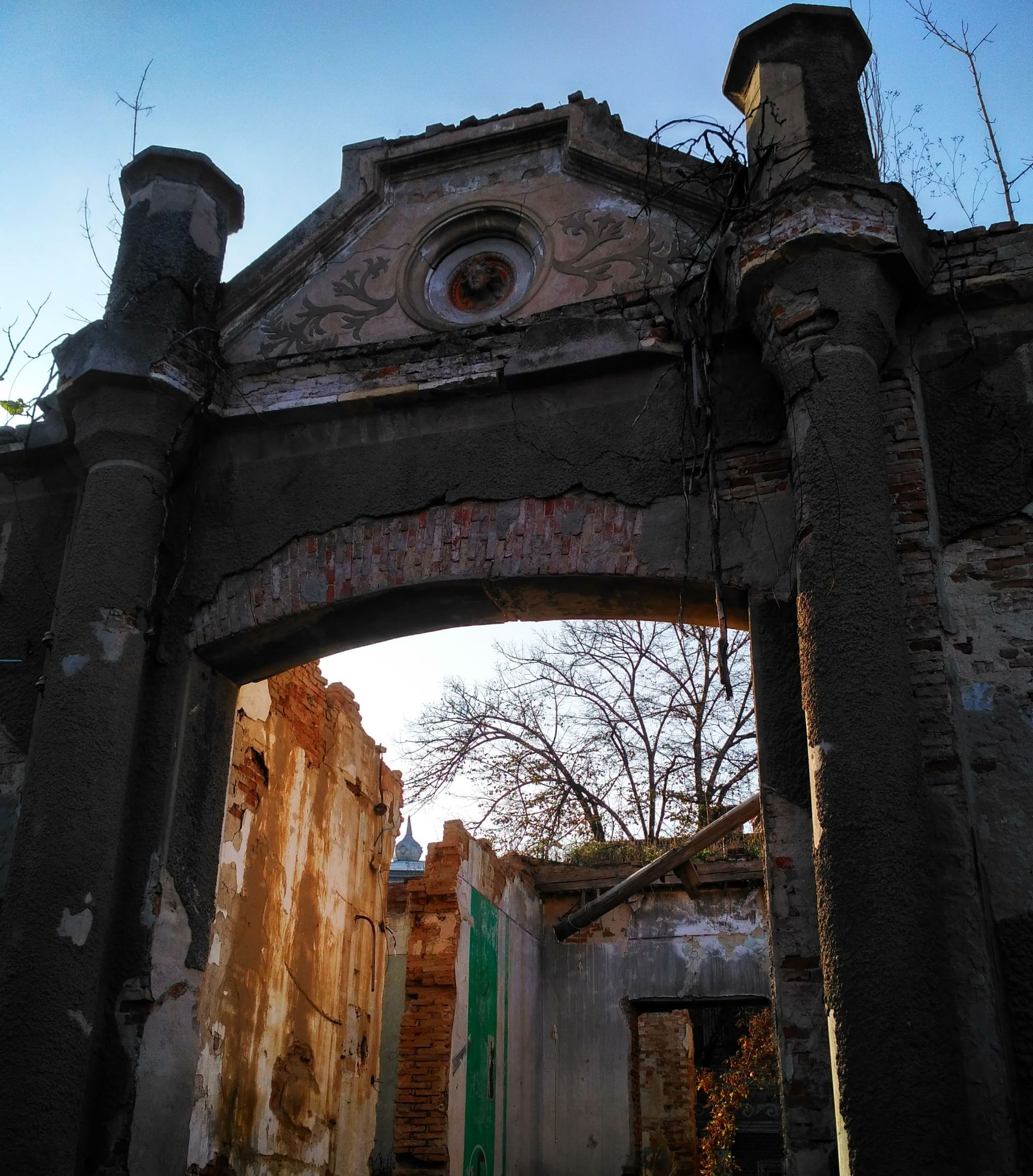 Ruinele din centrul vechi al Galaţiului, supraimpozitate | Proiecte pe masa aleşilor locali (FOTO)