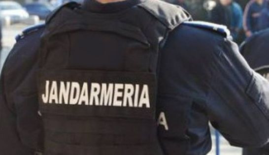 Bătaie în stradă în urma unui conflict pe Facebook. Șapte tineri au fost reținuți