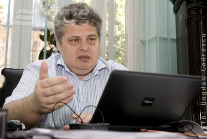 Universitatea „Dunărea de Jos” nu se desfiinţează