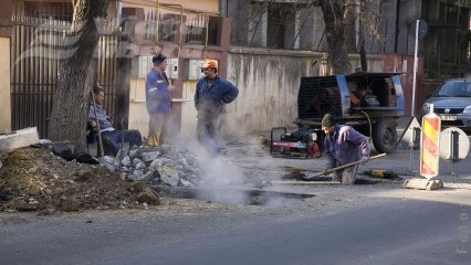 Mii de gălăţeni, fără apă caldă şi căldură
