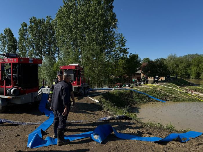 Sitiuația rămâne critică în centrul țării. Pompierii din Galați, trimiși să intervină (FOTO)