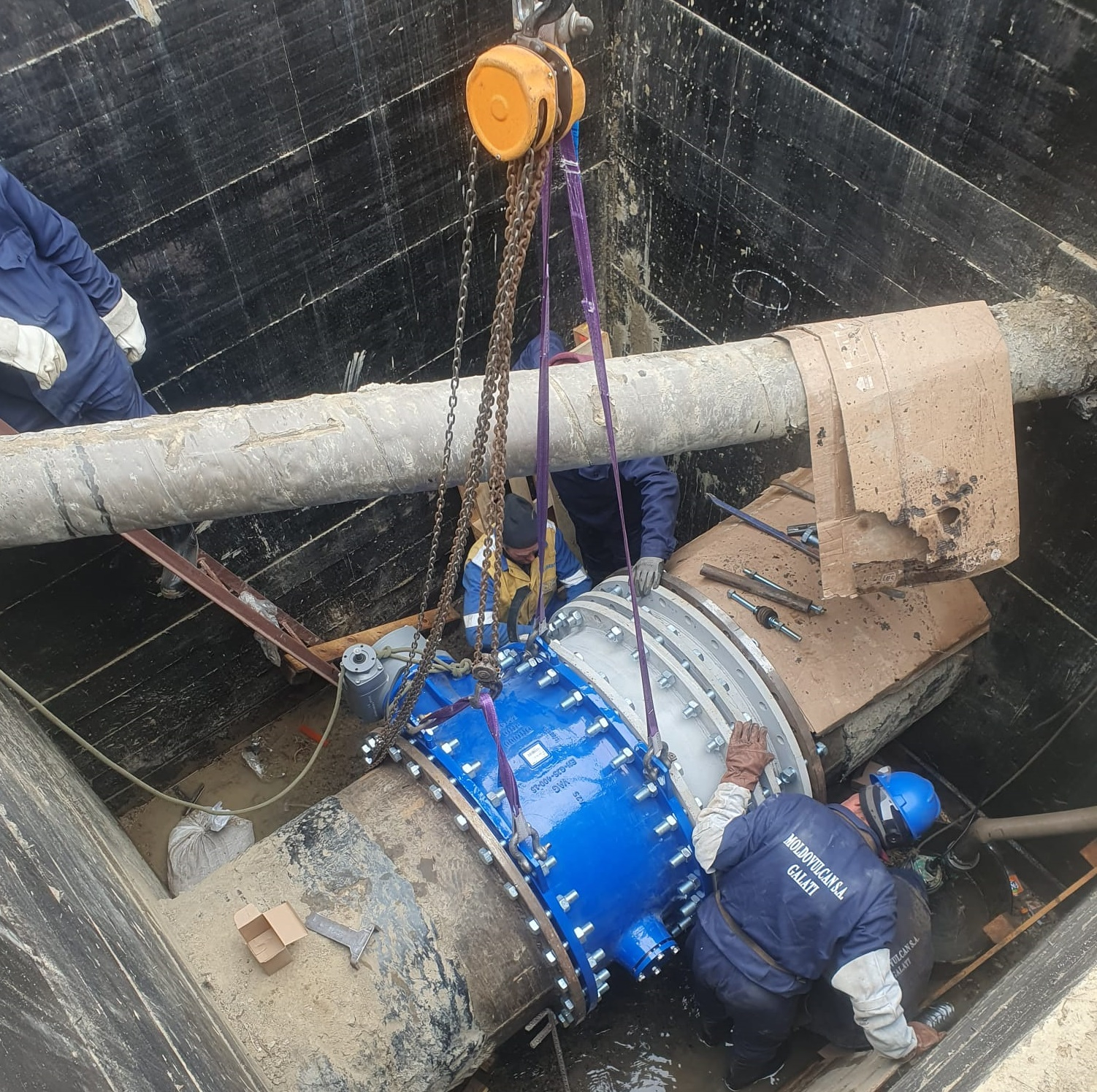 Au început reparațiile la rezervorul 2 al Uzinei de Apă