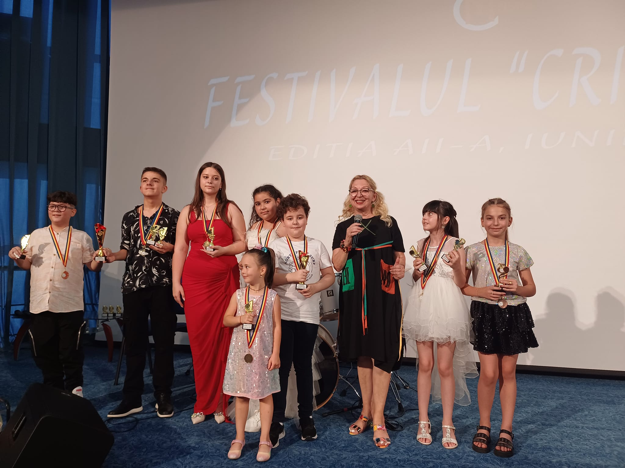 Cântecele „puilor” mici şi mari ai Emiliei Savu (FOTO)