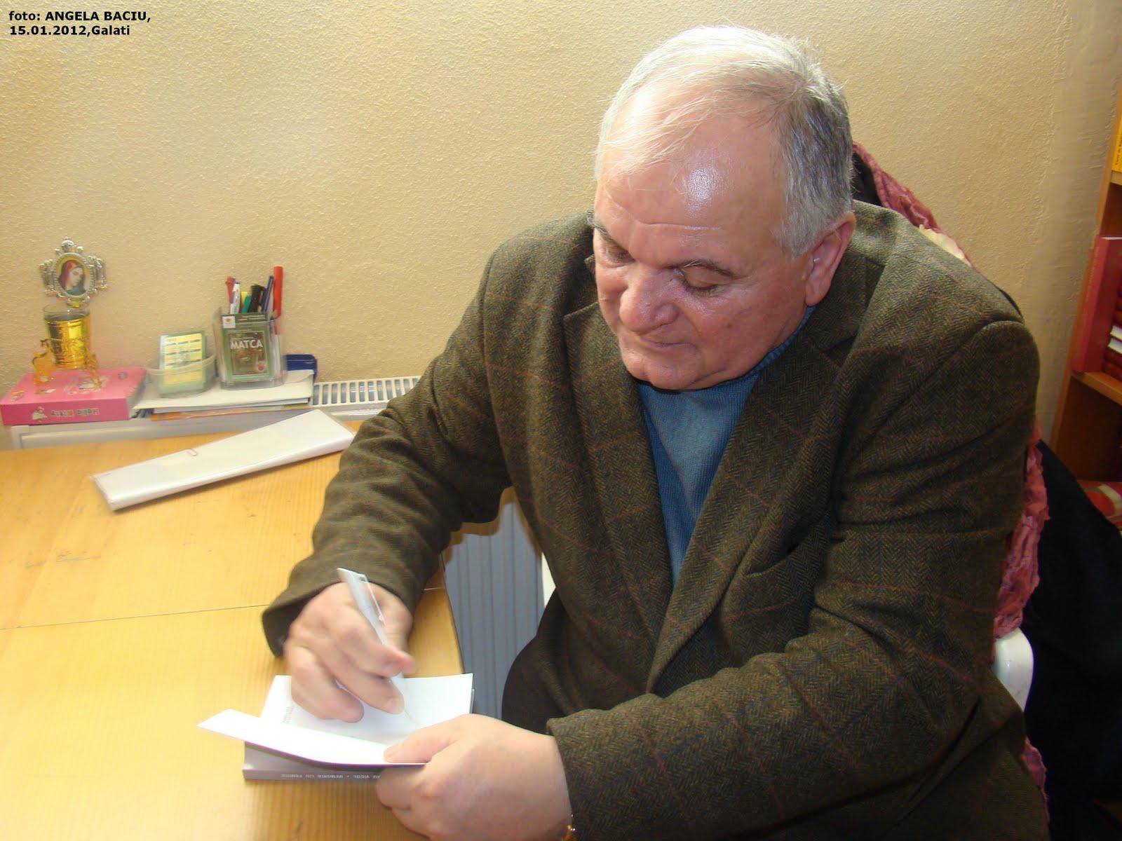 Sterian Vicol scrie şi plănuieşte noi festivaluri