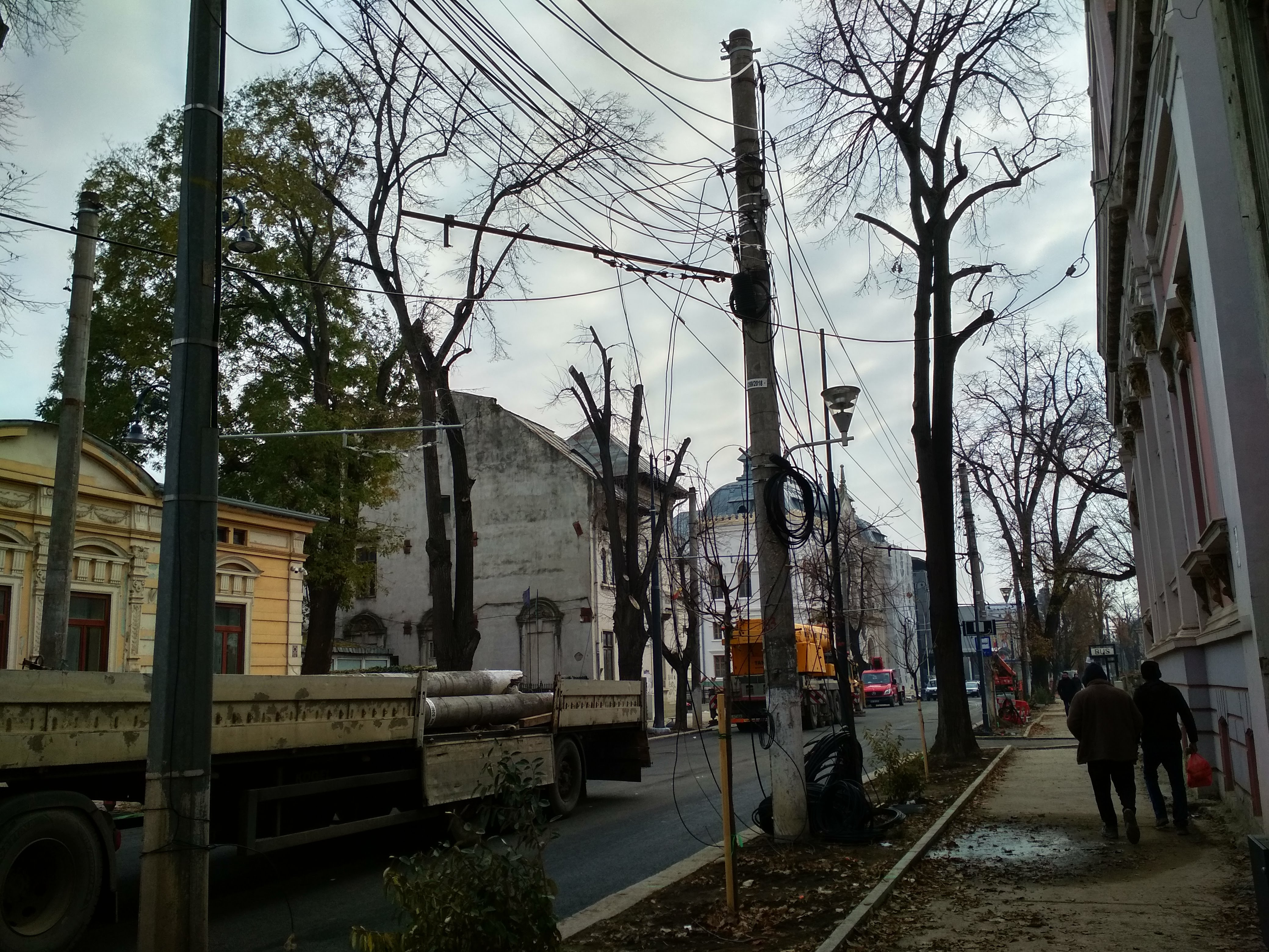 Strada Domnească rămâne închisă traficului