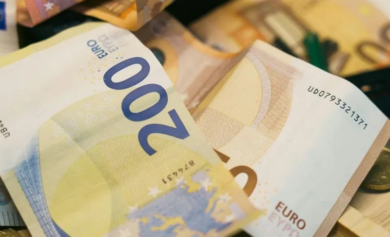 Euro testează depășirea pragului de 5,08 lei