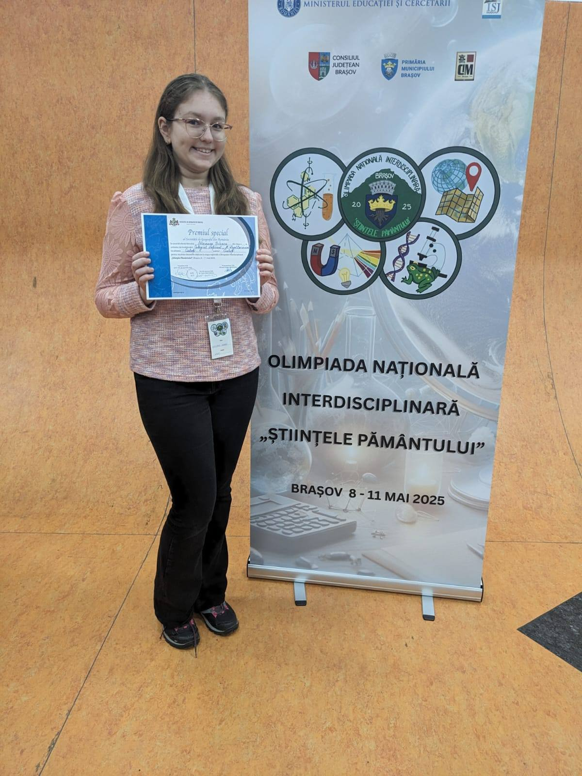 Premiu special pentru o elevă din Galați, la Olimpiada interdisciplinară „Științele Pământului”