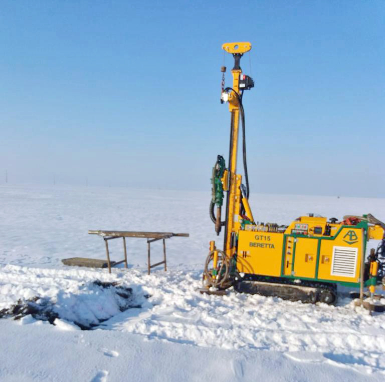 Au început forajele și expertizele pentru aeroportul regional