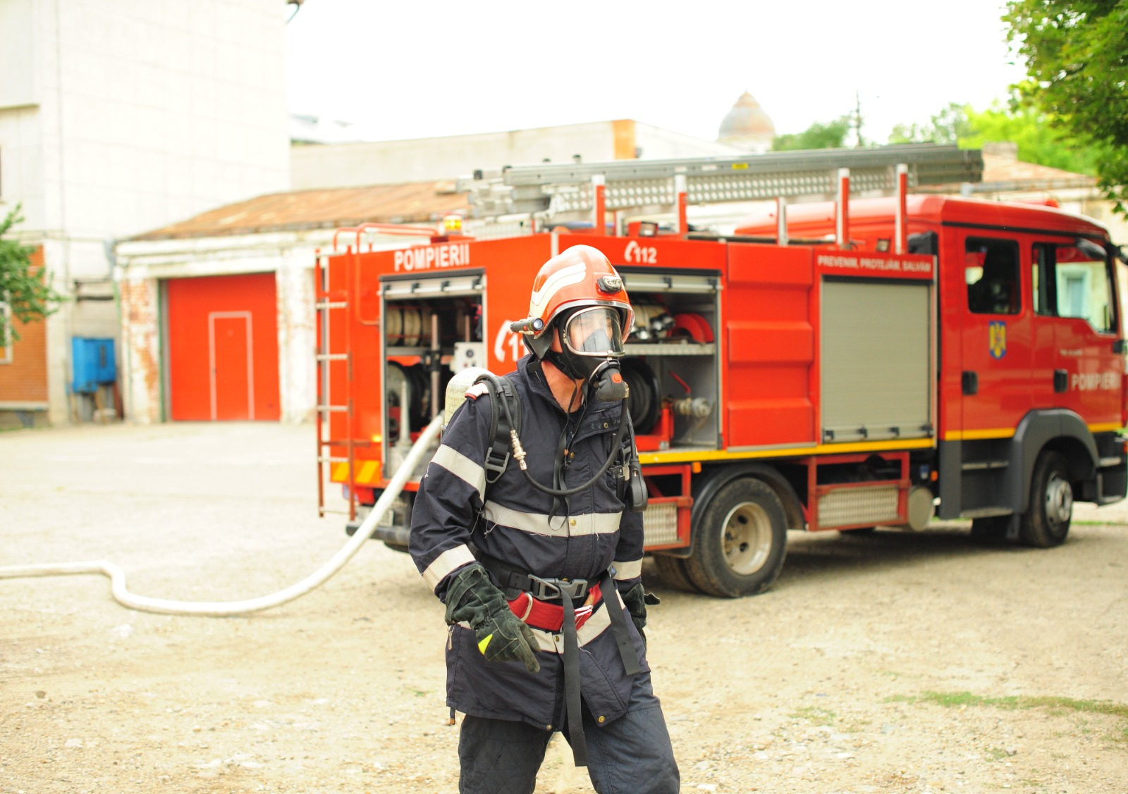 Drumul greu spre siguranţa împotriva dezastrelor. Un sfert din cererile de autorizare la incendii sunt acceptate