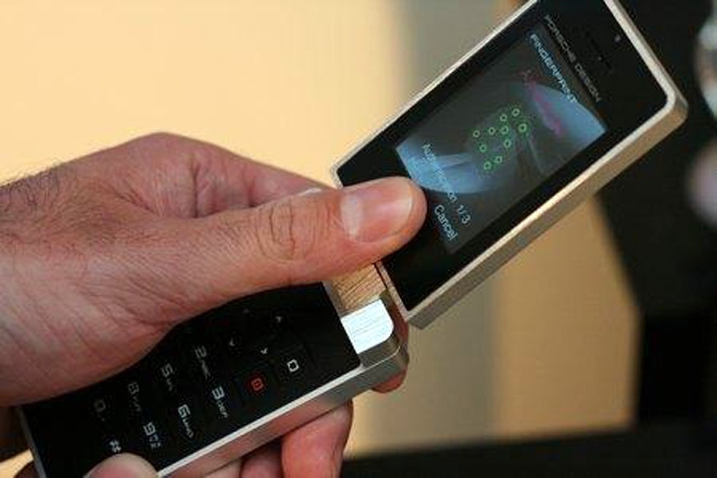 Fraude cu telefonul făcute cu ajutorul unor deţinuţi de la Galaţi