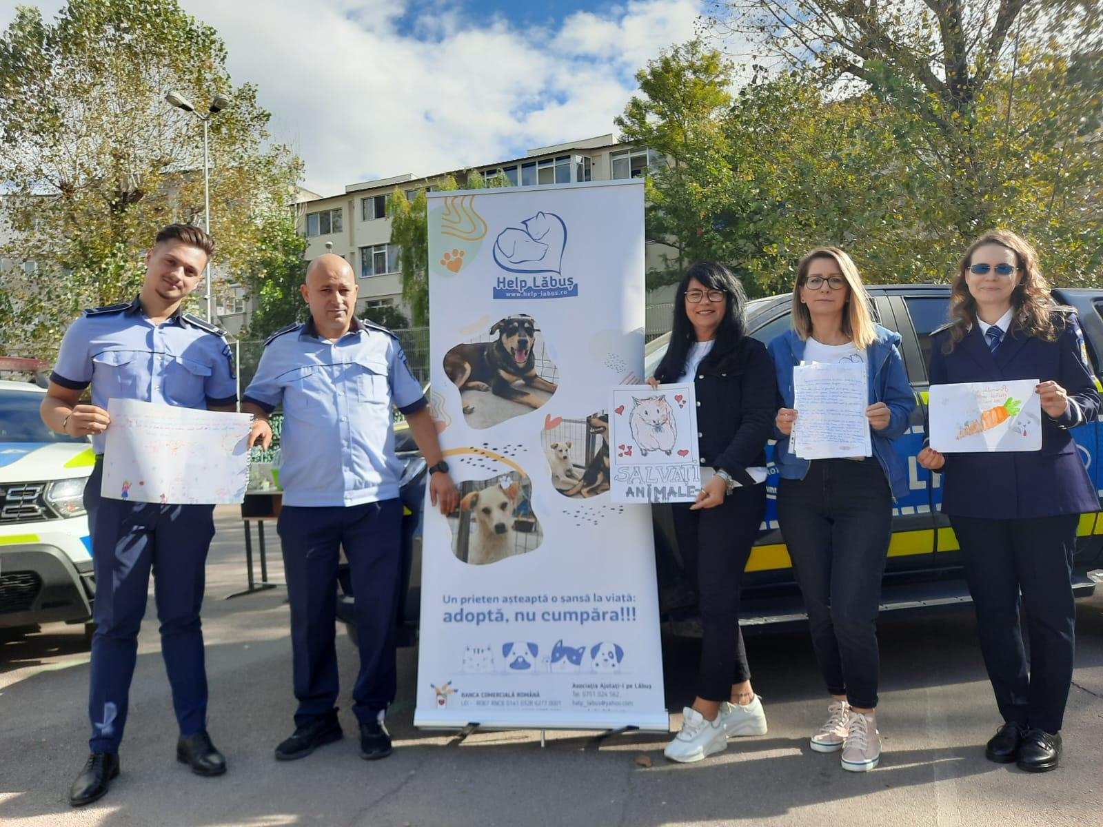 Ziua Mondială a Animalelor, sărbătorită în curtea şcolii