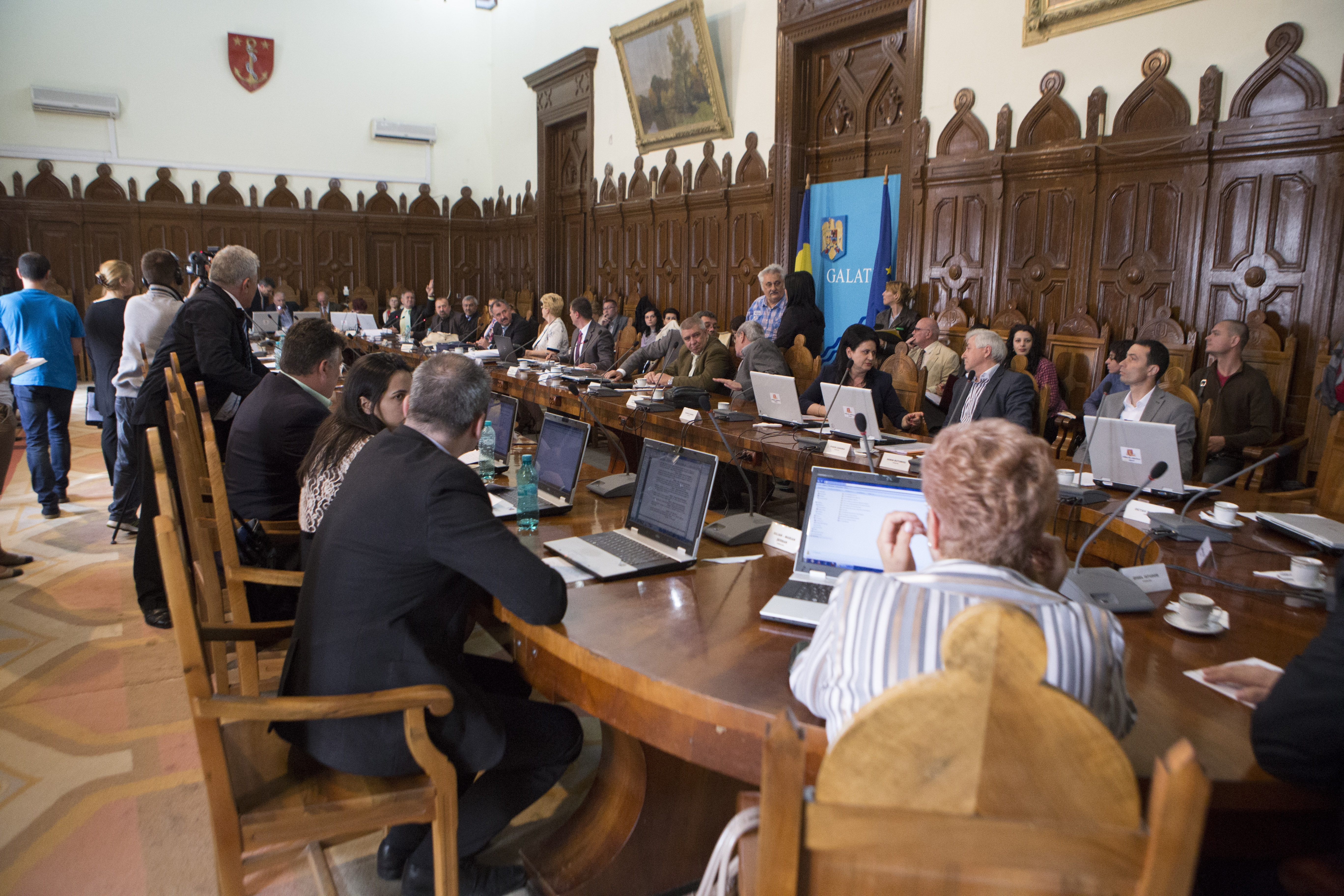 TRASEISMUL POLITIC/ Astăzi este ULTIMA ZI pentru mişcările de trupe politice