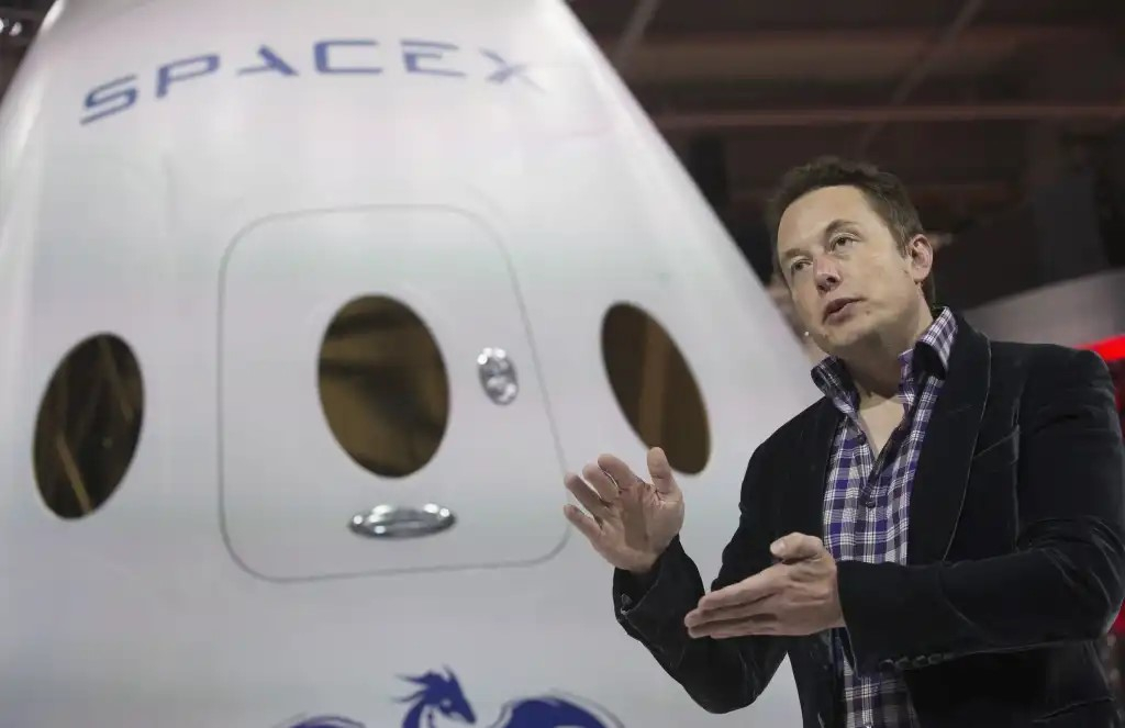 Elon Musk se pregătește să ia startul spre Marte