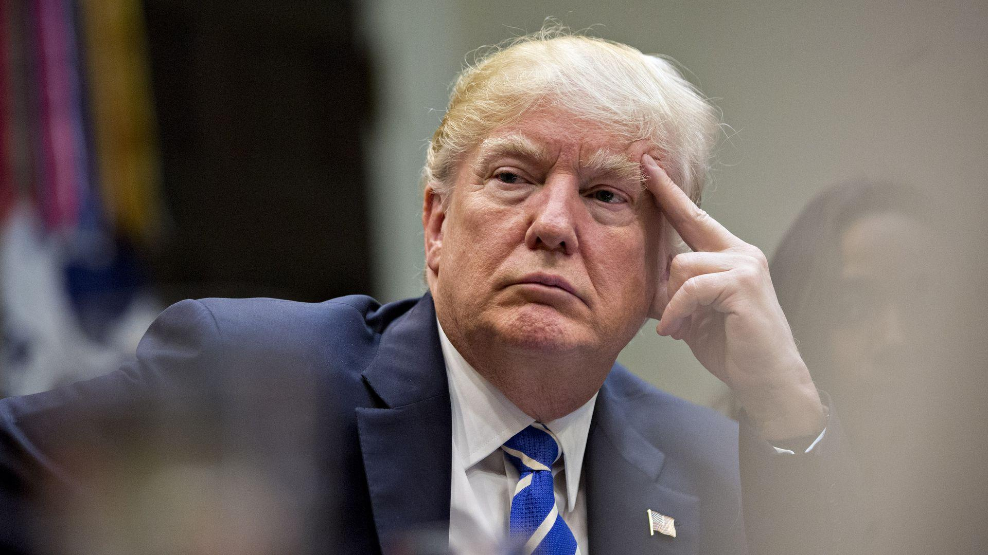 SUA suspendă temporar imigraţia