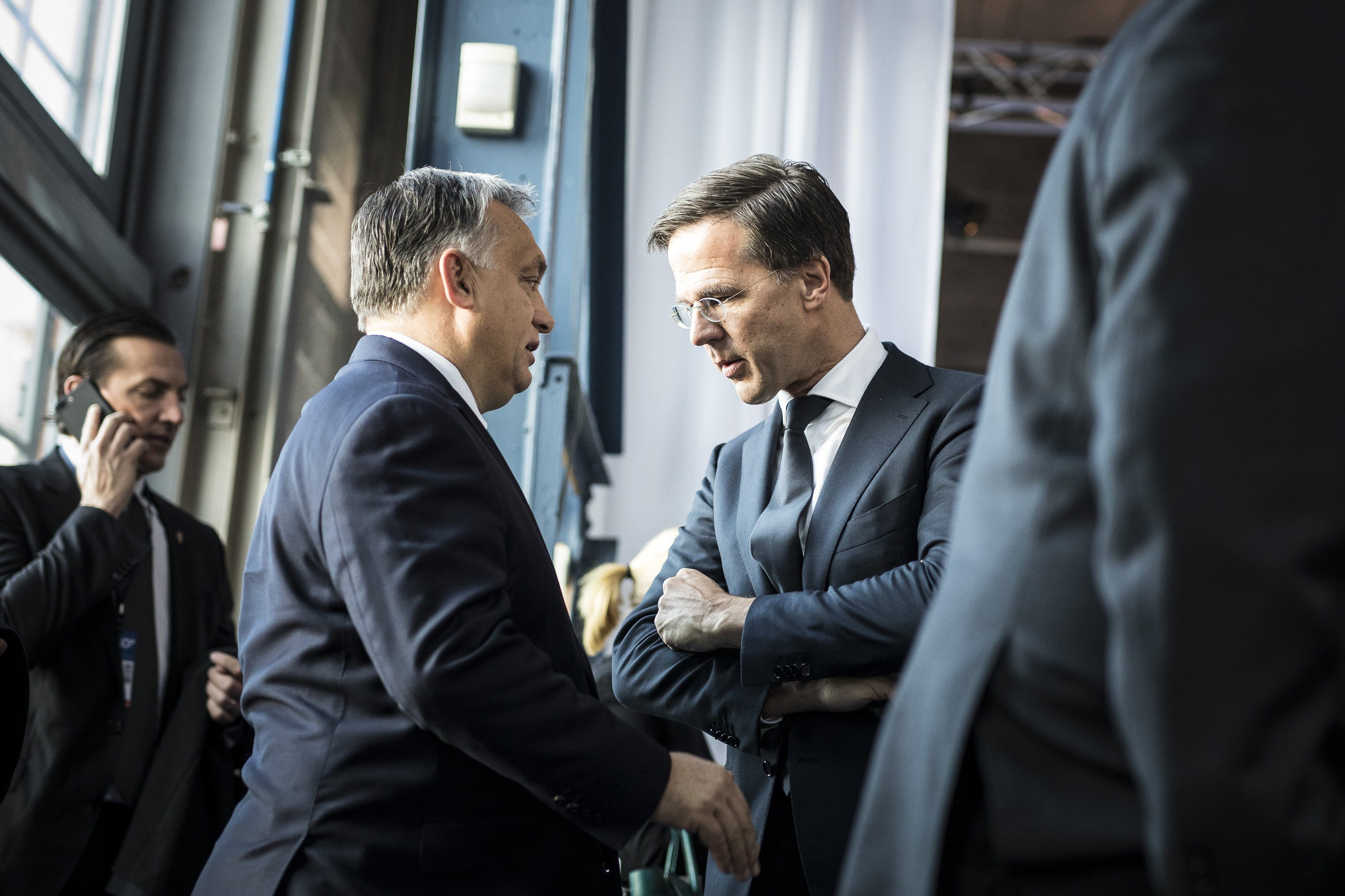 Mark Rutte obține sprijinul Ungariei pentru șefia NATO