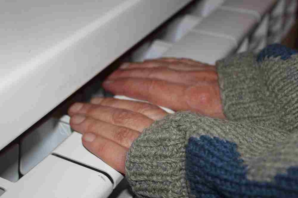 Peste 100 de asociaţii, ameninţate cu sistarea căldurii | Care sunt cei mai mari datornici