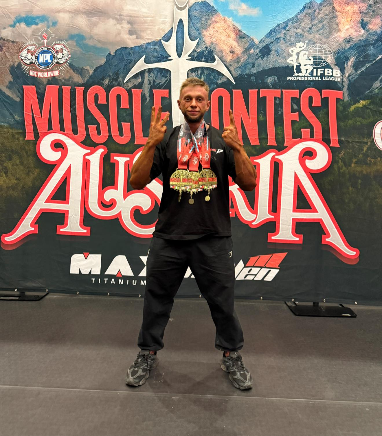 Trei medalii internaţionale la culturism pentru un gălăţean