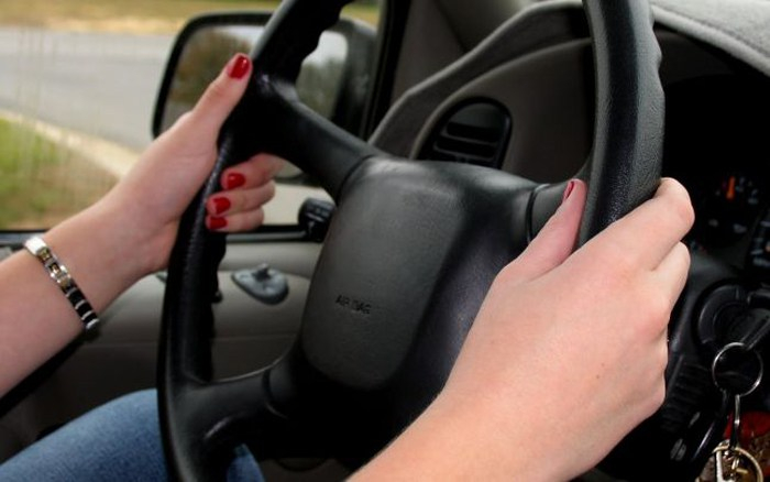 A furat o maşină ca să se dea mare