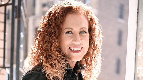 Cariere. Jodi Picoult, prolifică scriitoare americană