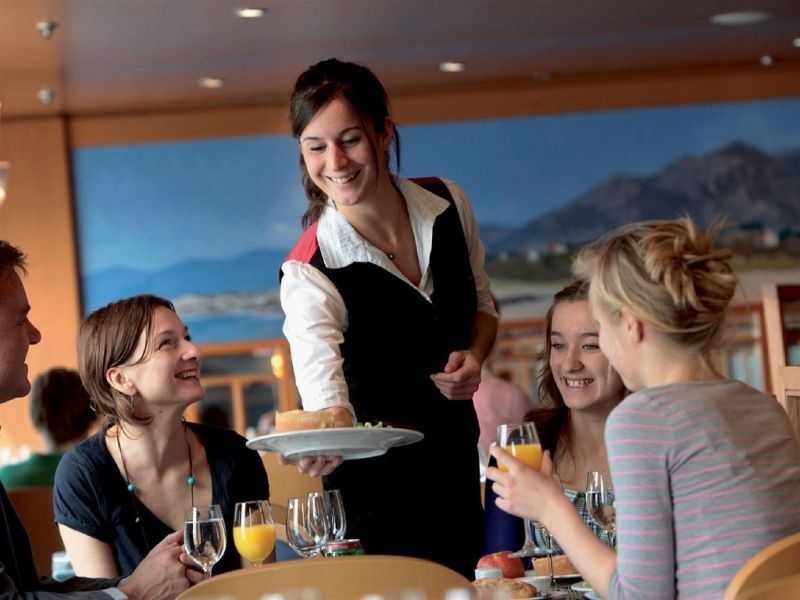 Un nou impozit pentru sectorul HORECA, de la 1 ianuarie 2017