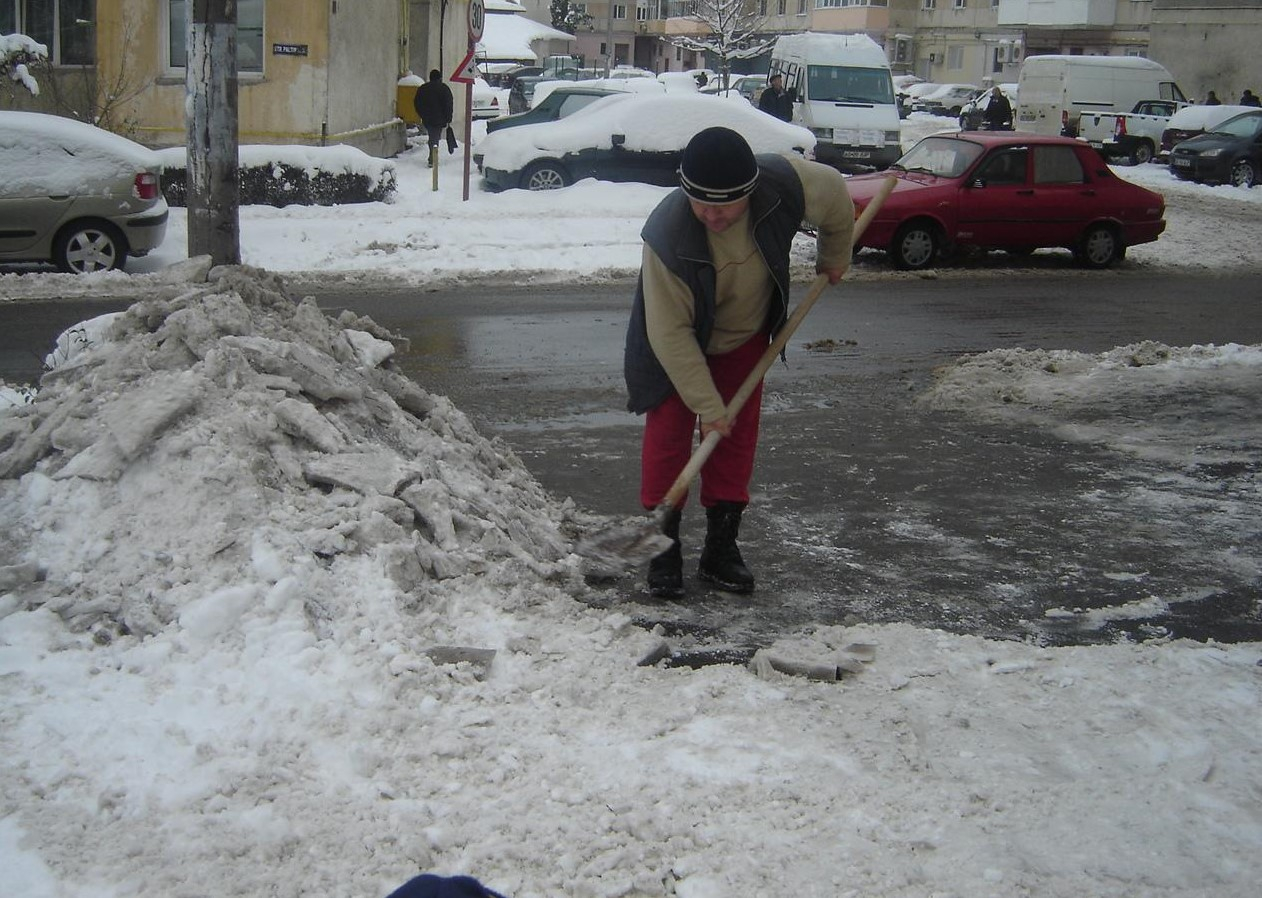 Gheaţa necurăţată ”costă” 500 de lei