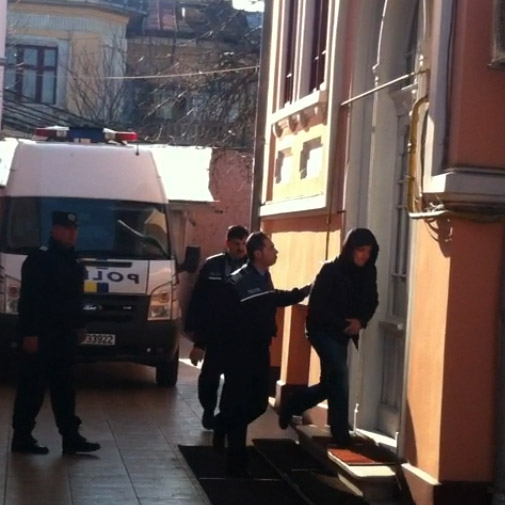 Naufragiat în arest, Boldea trimite celorlalţi inculpaţi mesaje în sticlă