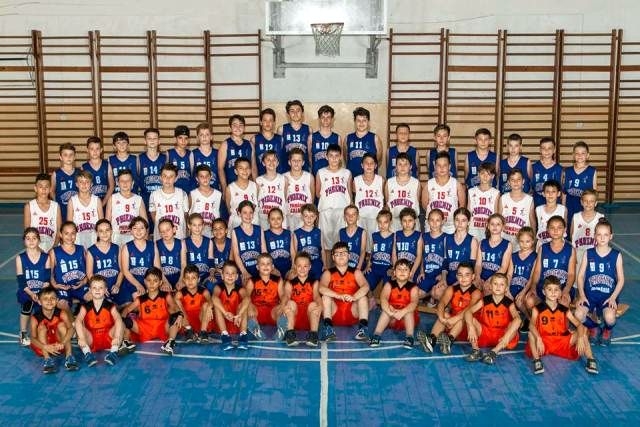 Număr RECORD de copii gălăţeni practicanţi ai BASCHETULUI. Phoenix, la Mangalia, cu nouă echipe