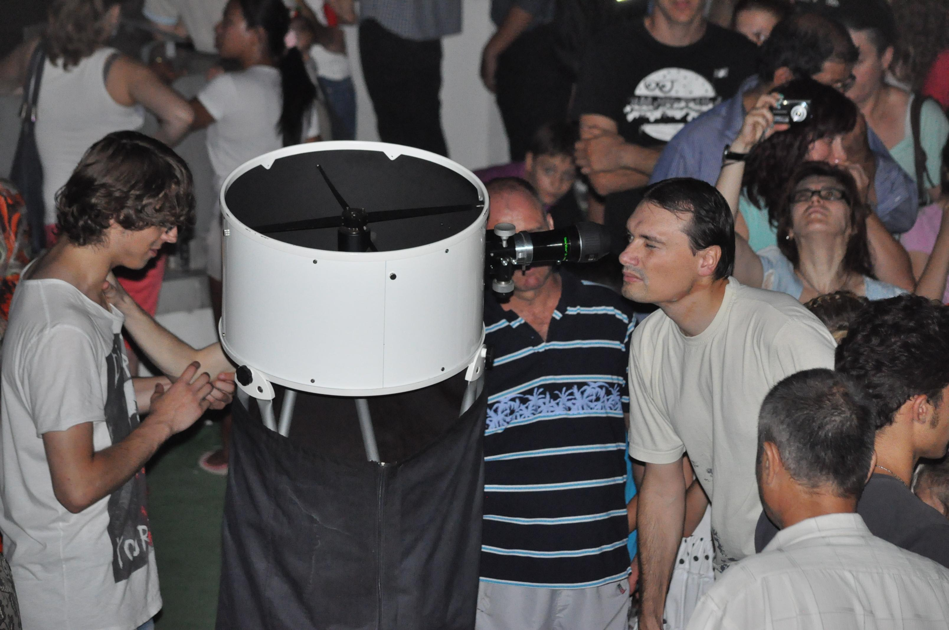 "Priviţi cerul" la Complexul Muzeal de Ştiinţele Naturii