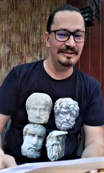 Cenaclul „Noduri şi semne”: Un fragment, o mie de păreri - a.bsolut normal