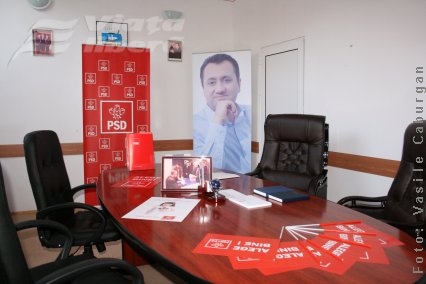 Pâslaru are cabinet parlamentar „sub acoperire”