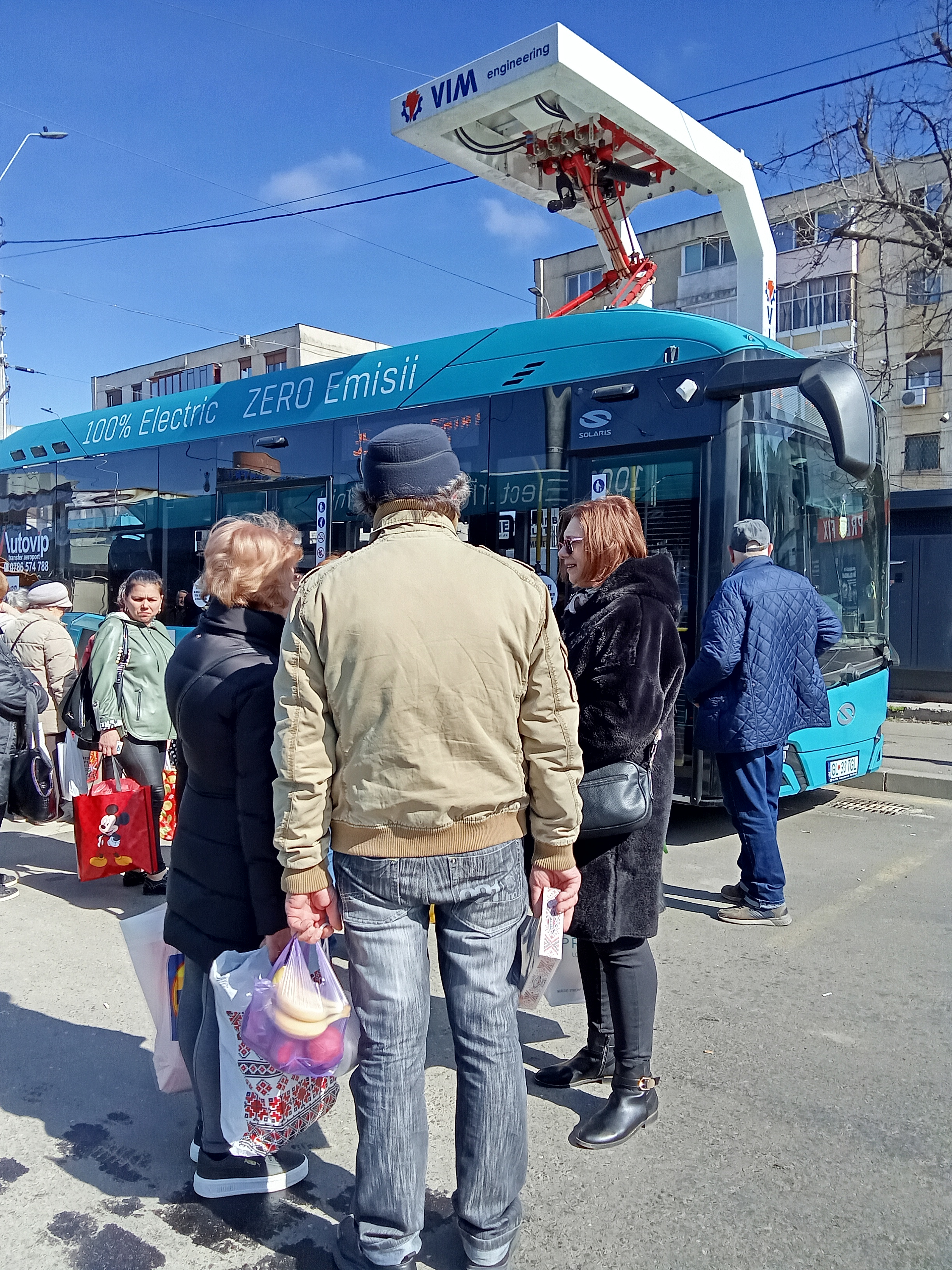 Cât și de ce trebuie să așteptăm să se încarce autobuzele electrice
