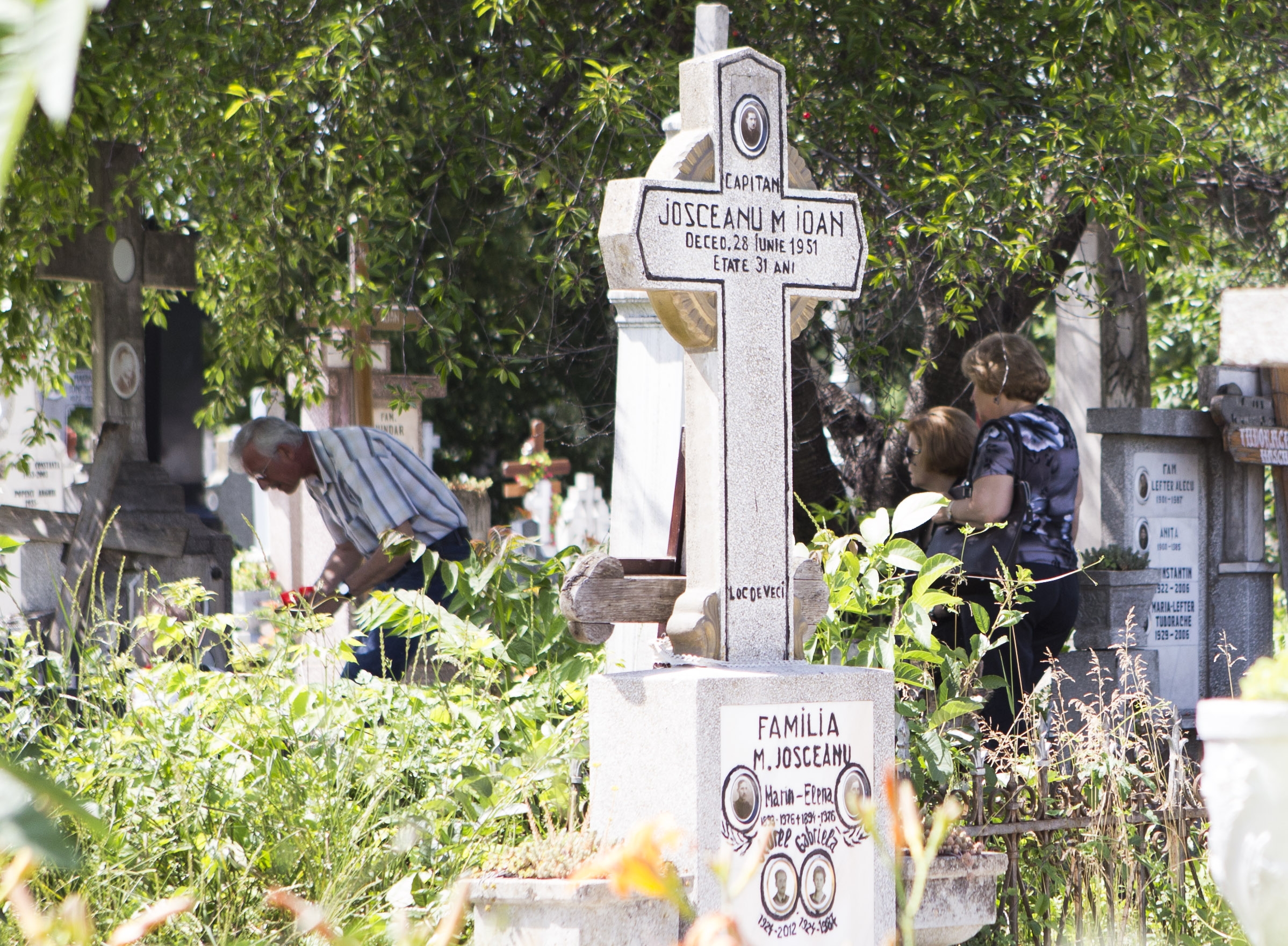 Nu mai avem unde să ne îngropăm MORŢII! Primăria şi Gospodărire Urbană îşi pasează RESPONSABILITATEA