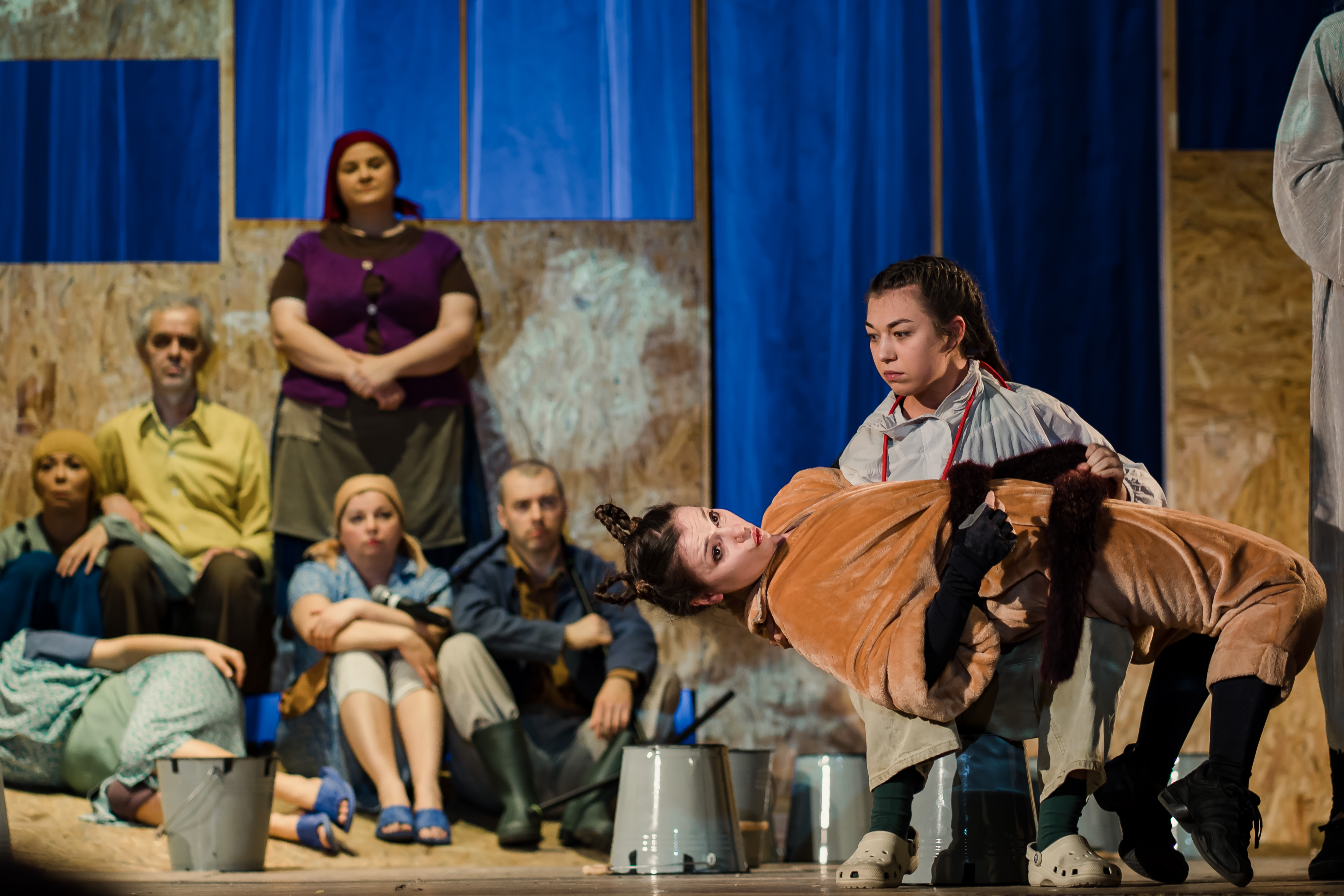 „Regina nopții” a Dramaticului gălăţean se joacă în Capitală