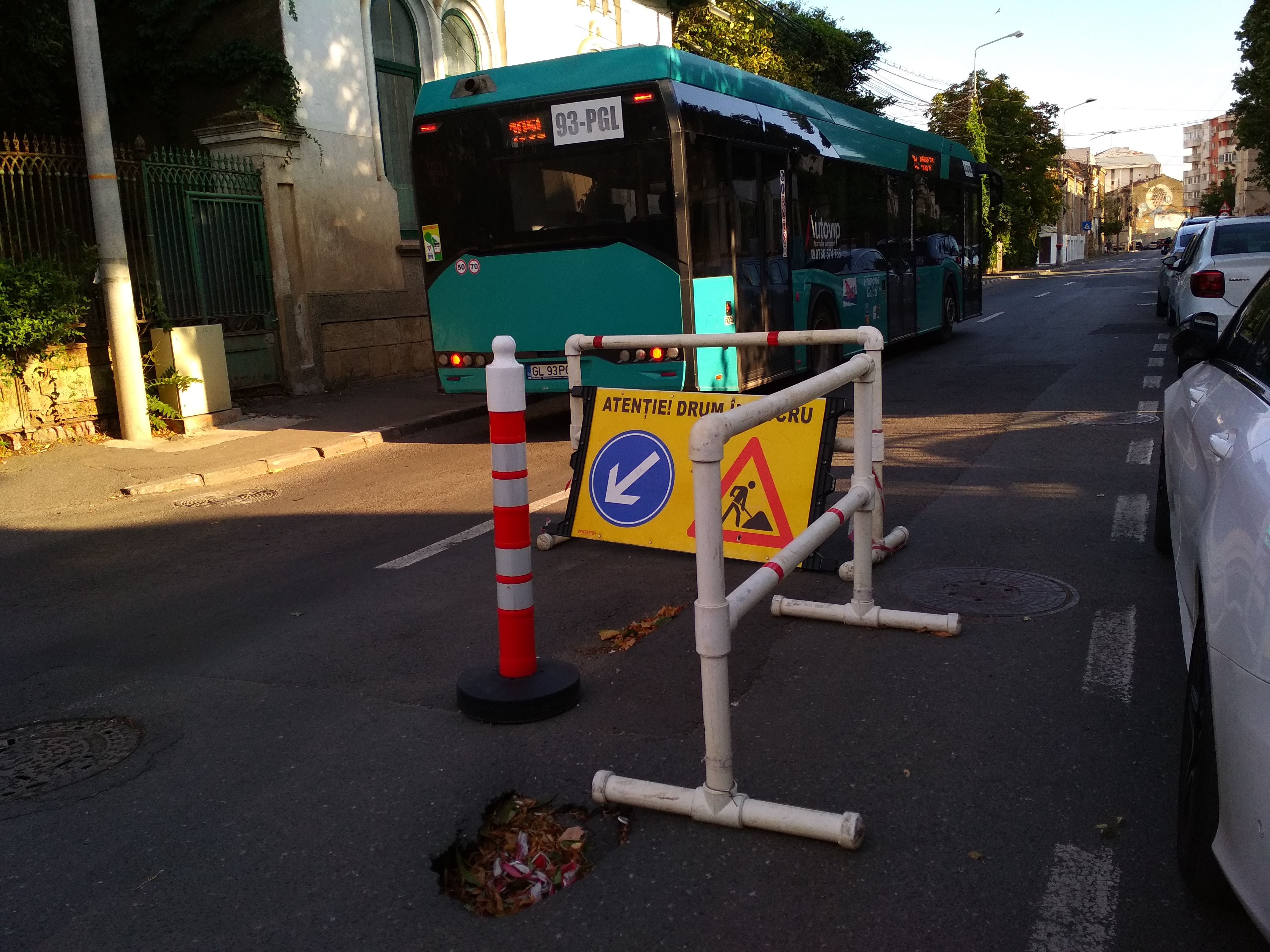 Gropile de pe strada Bălcescu, în monitorizare de trei luni