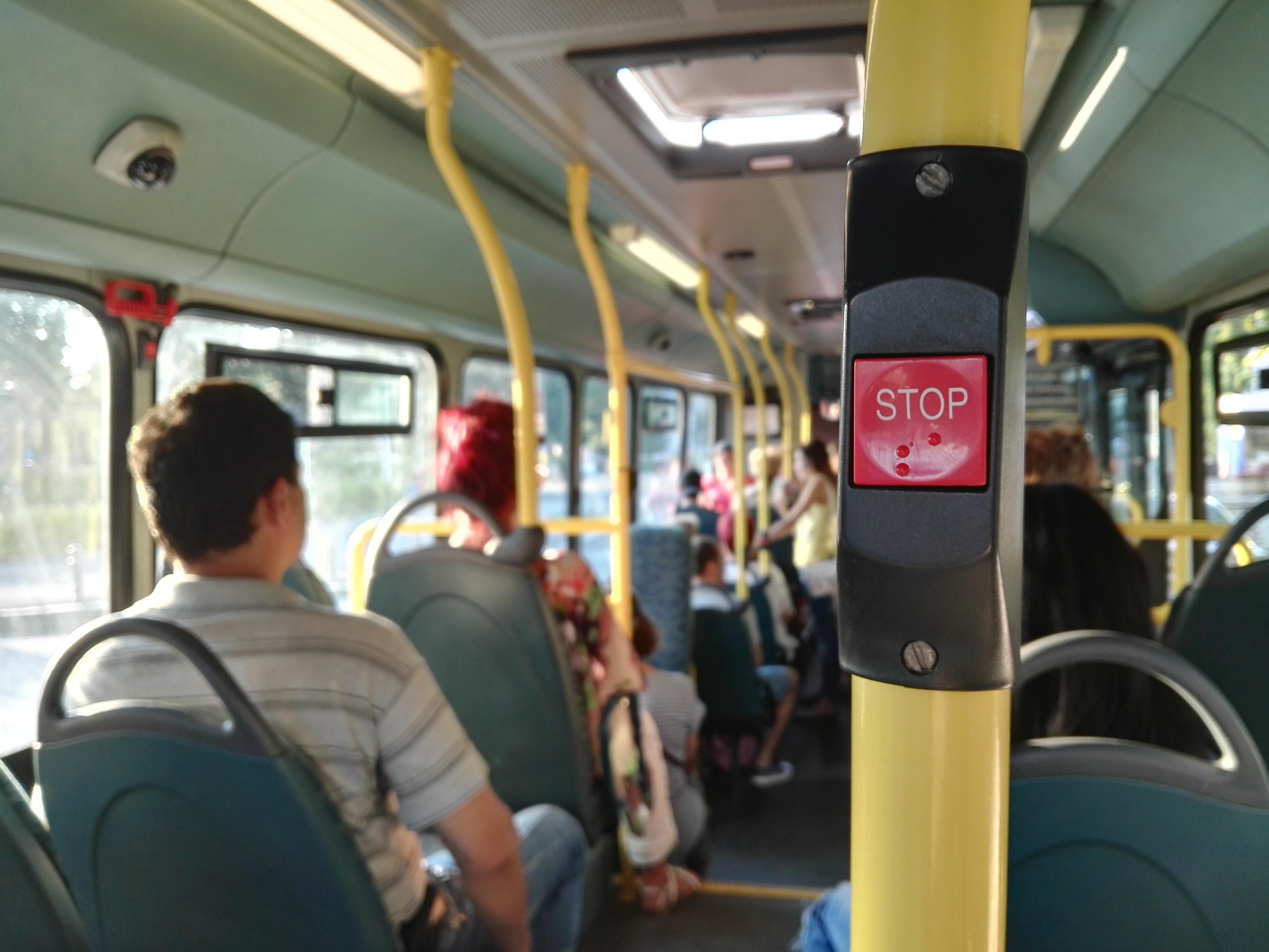 Trasee de autobuz deviate, de la 1 iulie