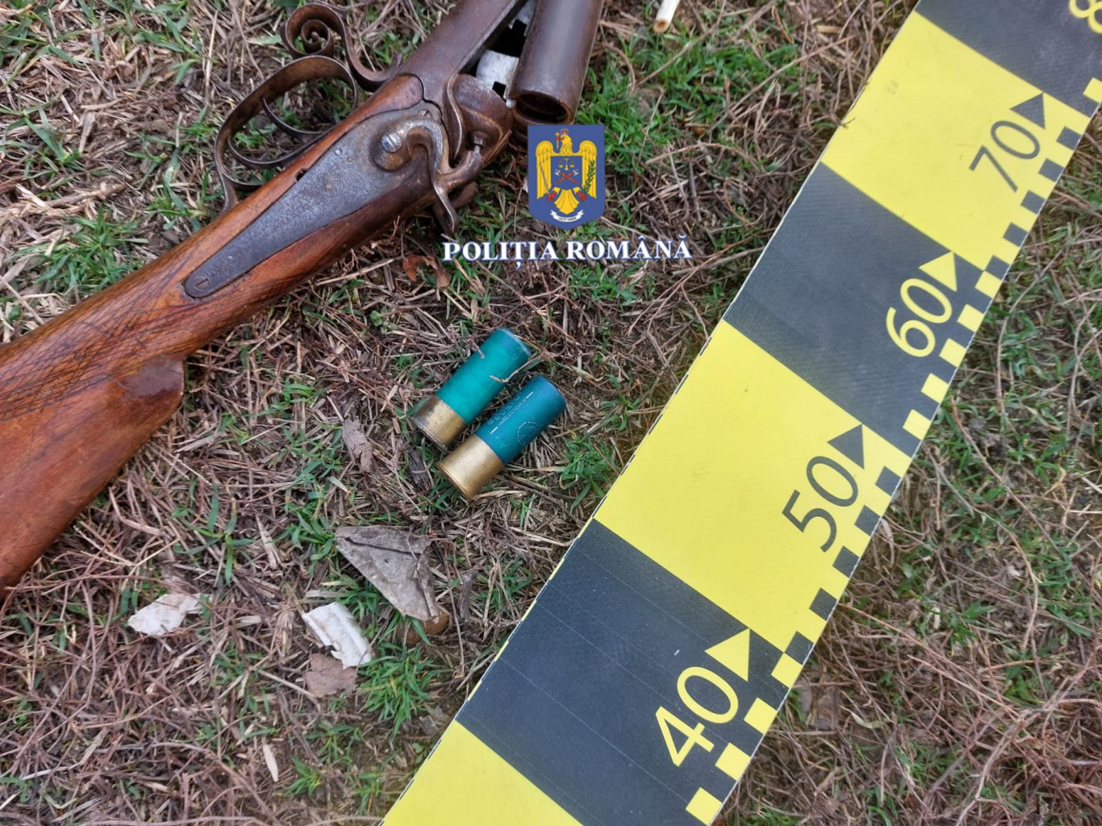 Aproape o sută de arme de foc, confiscate în Galați