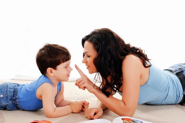 SFATUL PSIHOLOGULUI/ Cum să-ţi creşti corect copilul