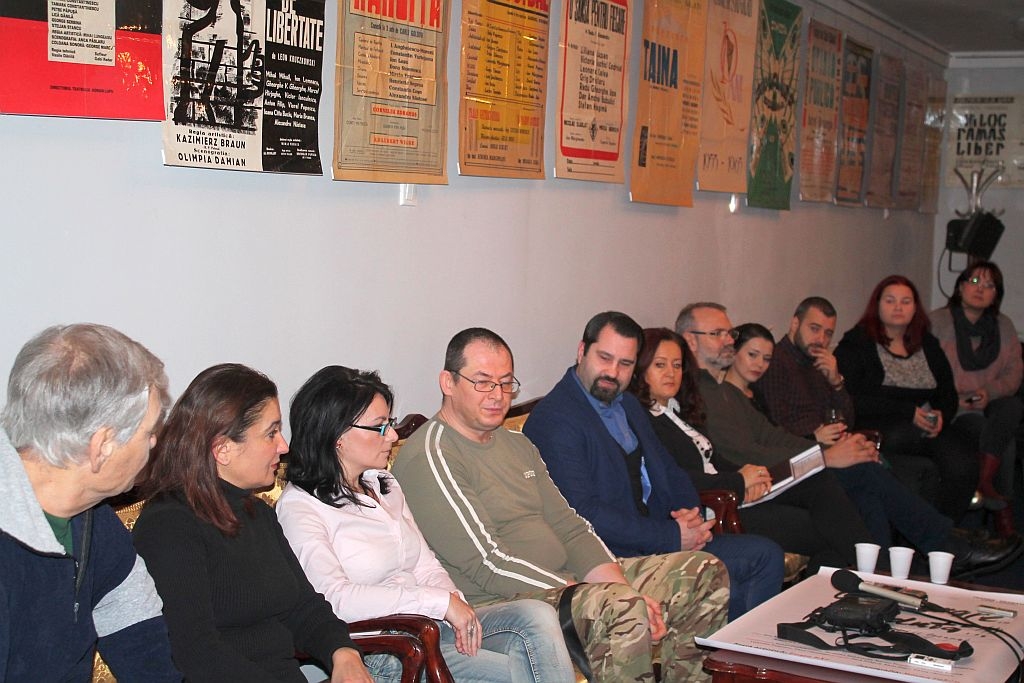 Două PREMIERE cadou de Crăciun, la Teatrul Dramatic