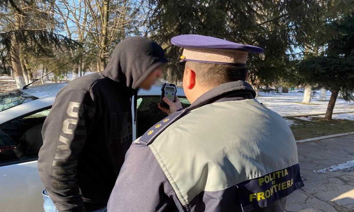 Fără permis și aproape în comă alcoolică, depistat în trafic